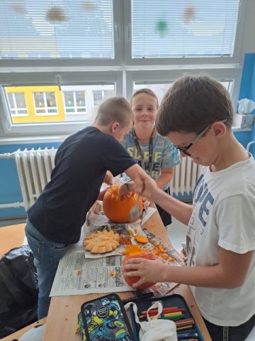 haloweenskavyzdoba 2